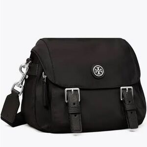 TORY BURCH WOMEN'S BLACK NYLON VIRGINIA MESSENGER HANDBAG